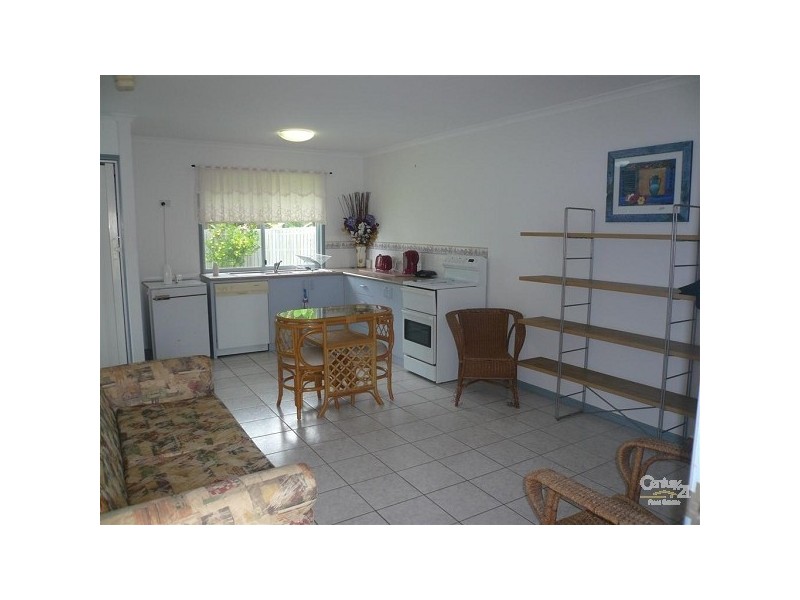 Avenell Heights QLD 4670