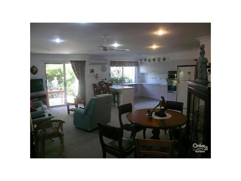 2/9 Bellevue Street, Bundaberg West QLD 4670