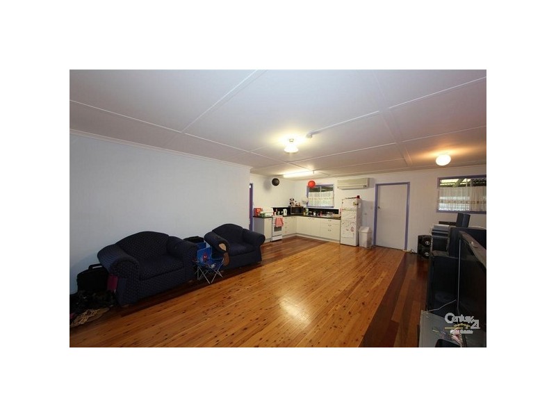 8 Loeskow Street, Bundaberg North QLD 4670