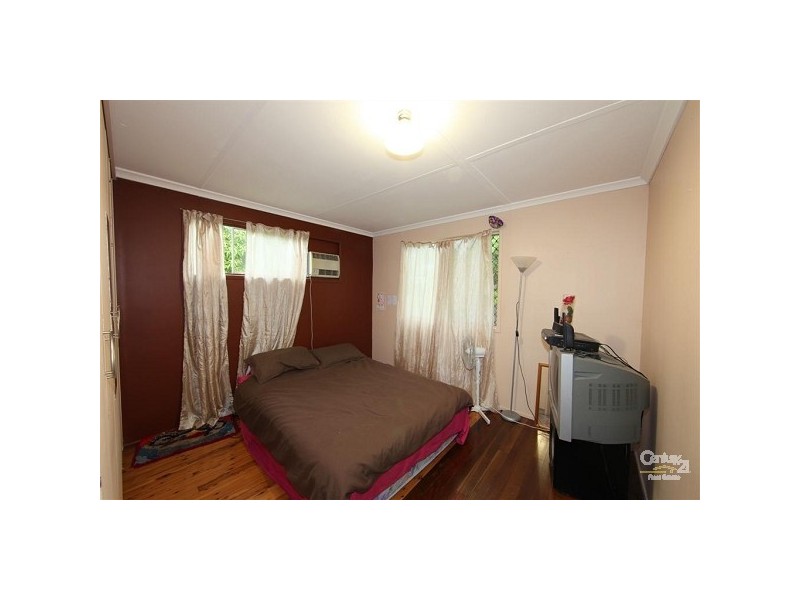 8 Loeskow Street, Bundaberg North QLD 4670