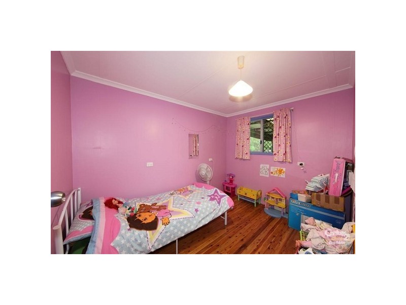 8 Loeskow Street, Bundaberg North QLD 4670