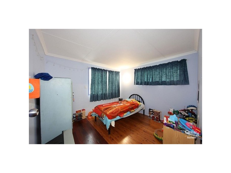 8 Loeskow Street, Bundaberg North QLD 4670