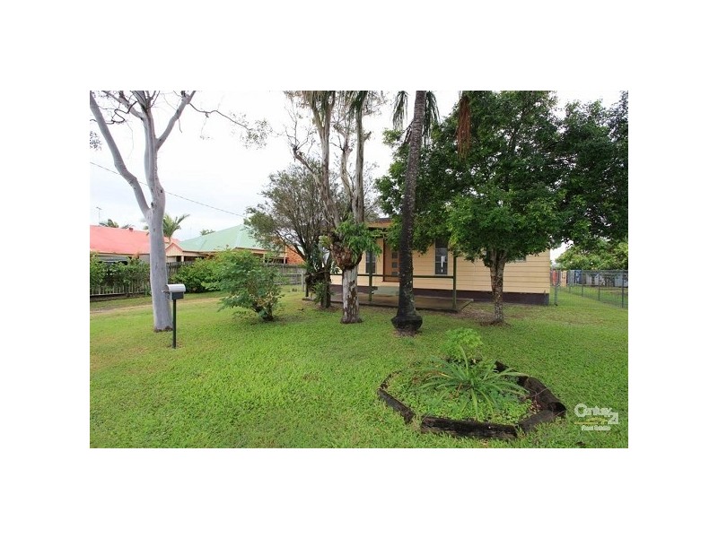 8 Loeskow Street, Bundaberg North QLD 4670