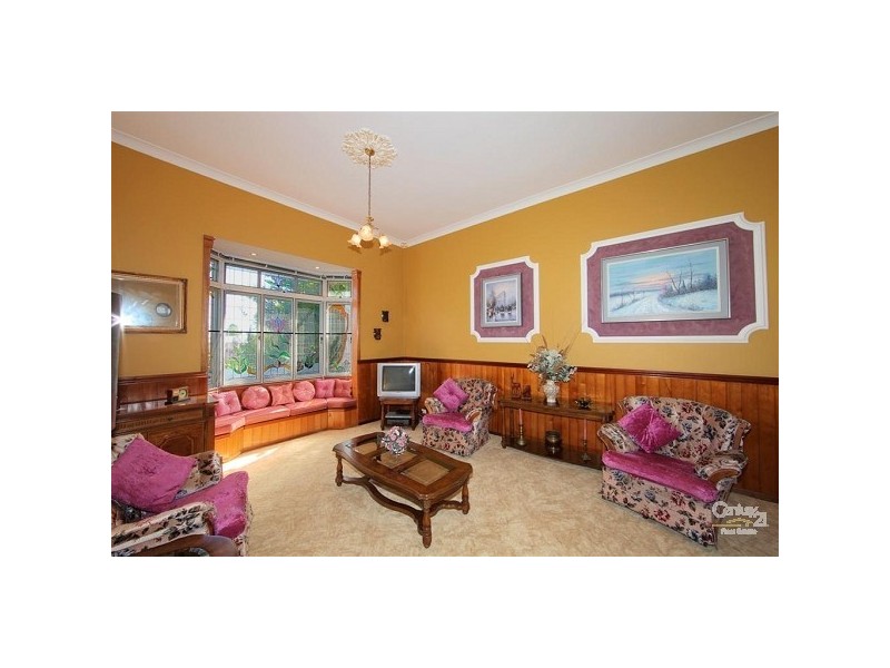 1 Moran Street, Svensson Heights QLD 4670