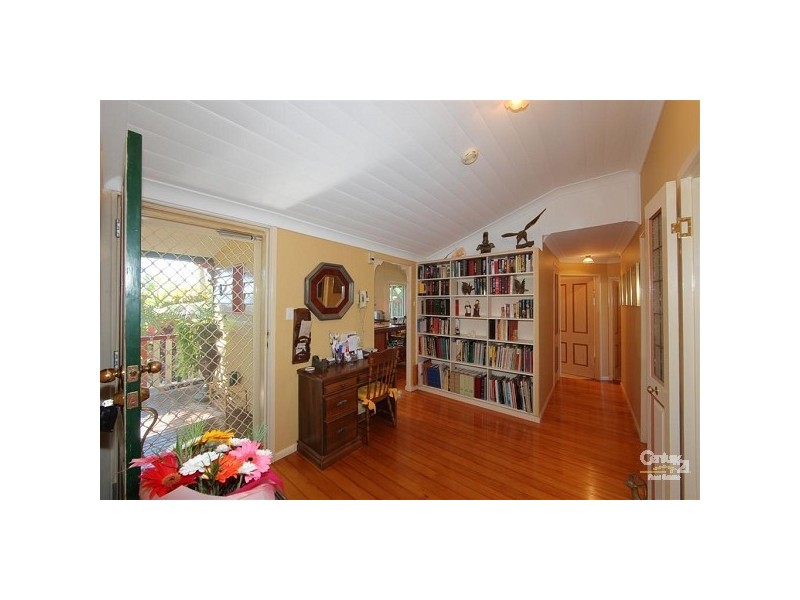 1 Moran Street, Svensson Heights QLD 4670