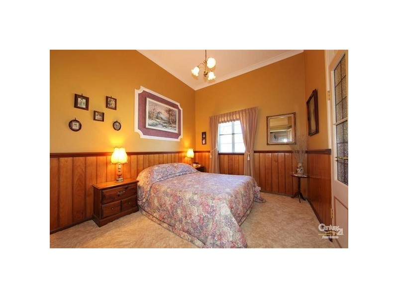 1 Moran Street, Svensson Heights QLD 4670