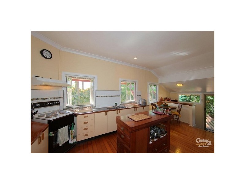 1 Moran Street, Svensson Heights QLD 4670