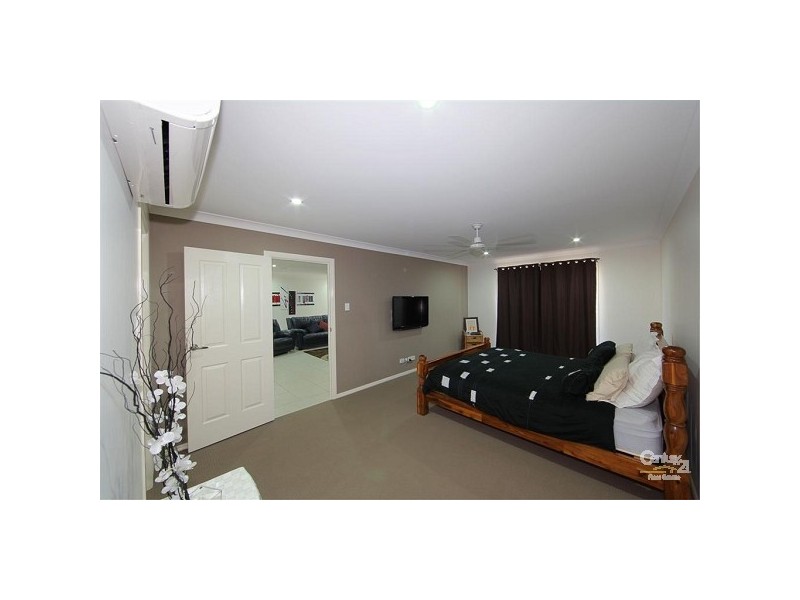 15b Lovers Walk, Thabeban QLD 4670