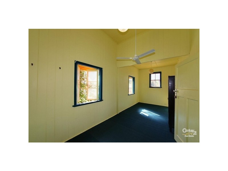 11 Queen Street, Cordalba QLD 4660