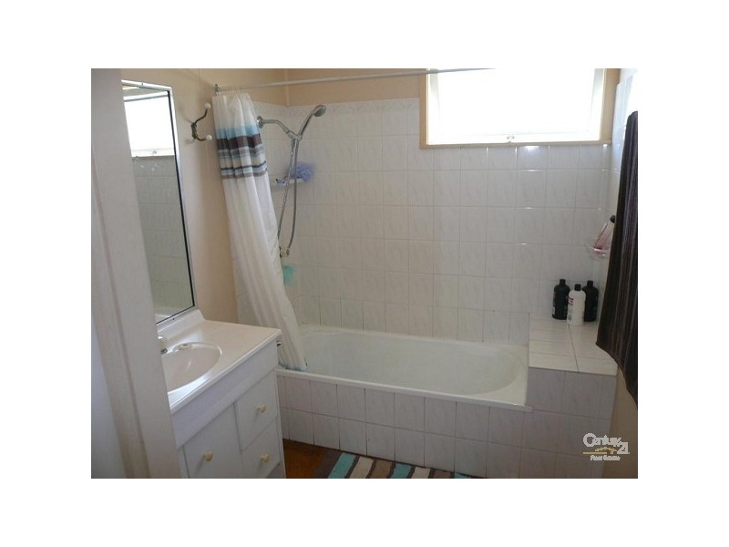 66 Scotland Street, Bundaberg East QLD 4670