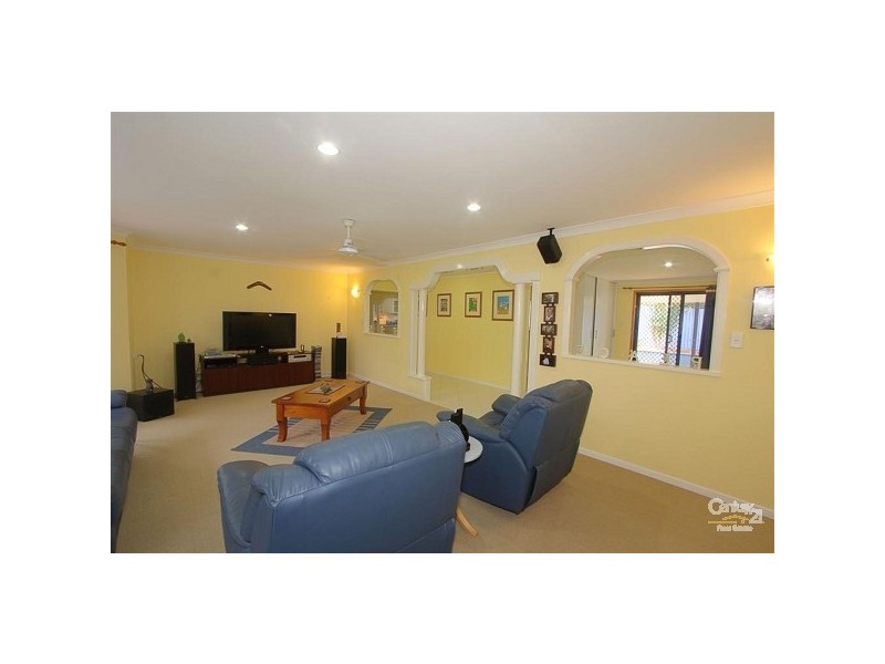 15 Martins Court, Qunaba QLD 4670