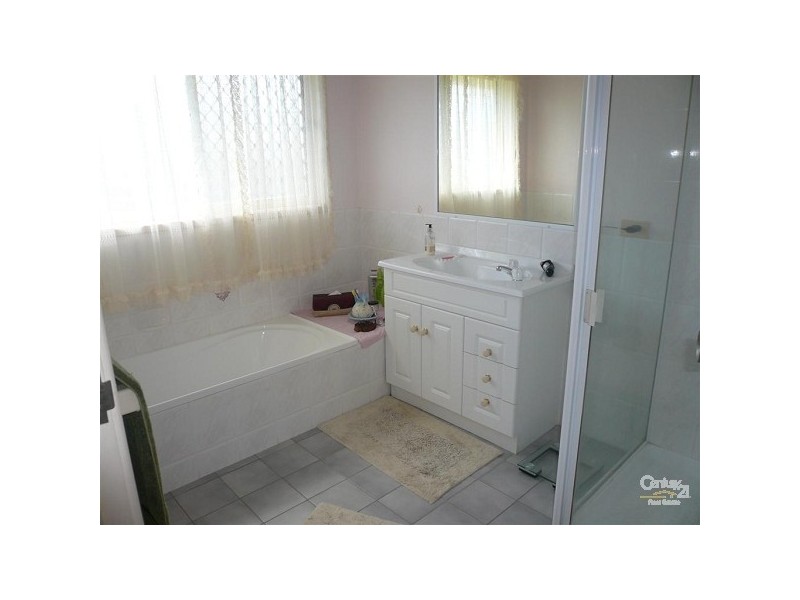 16 Cocas Drive, Avoca QLD 4670