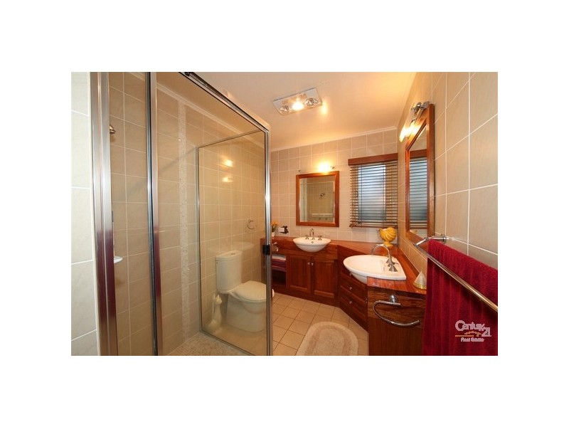 54 McNeilly Street, Svensson Heights QLD 4670