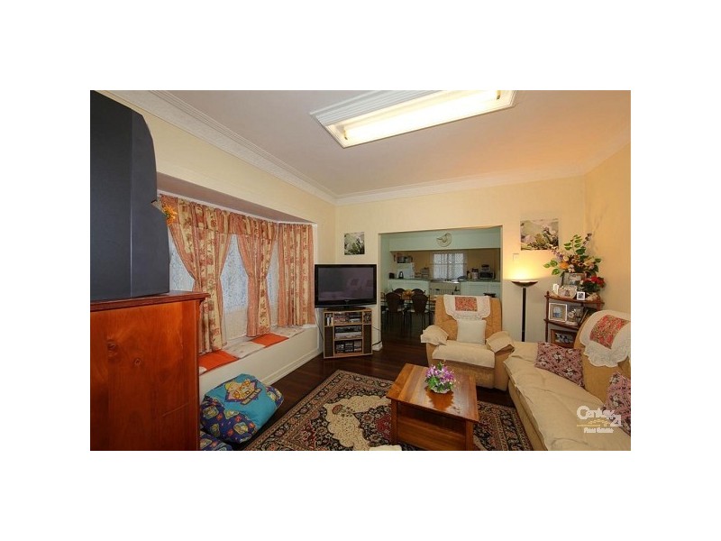 73 Hunter Street, Walkervale QLD 4670