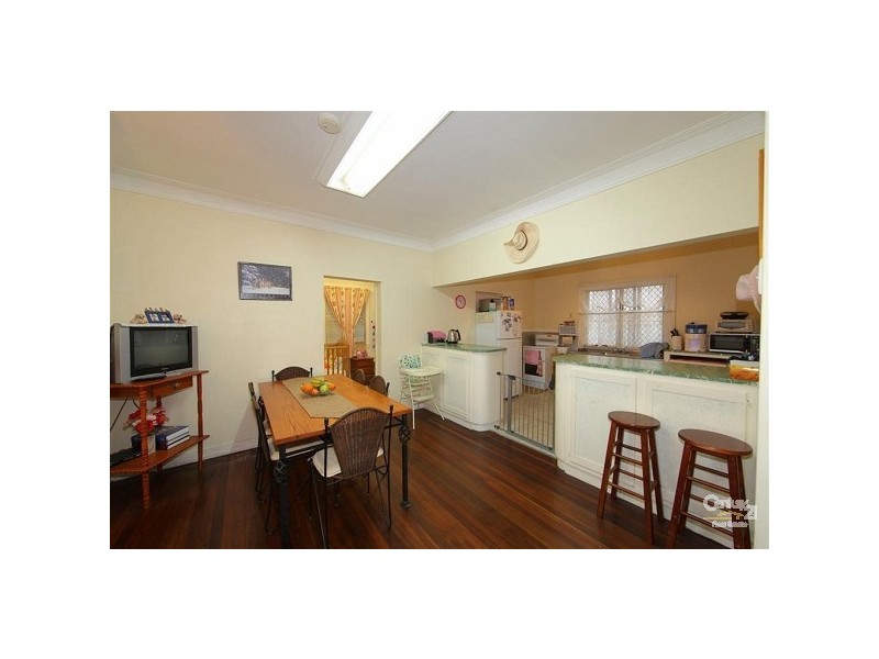 73 Hunter Street, Walkervale QLD 4670