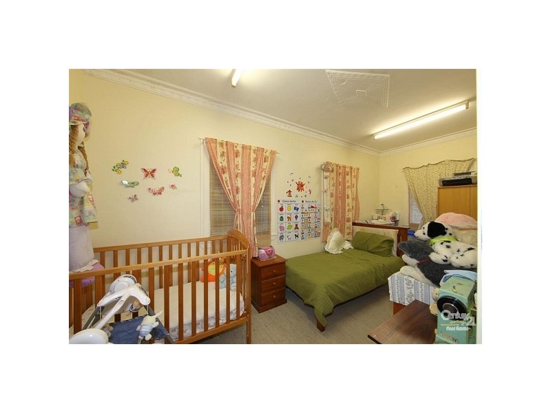 73 Hunter Street, Walkervale QLD 4670