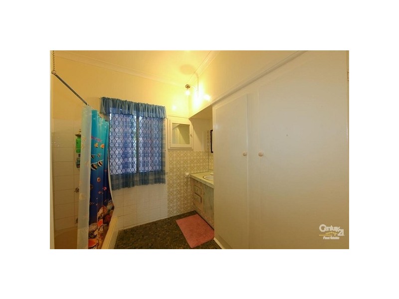 73 Hunter Street, Walkervale QLD 4670