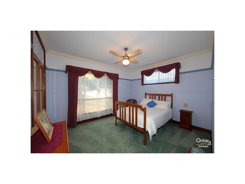 16 Finemore Crescent, Bundaberg East QLD 4670