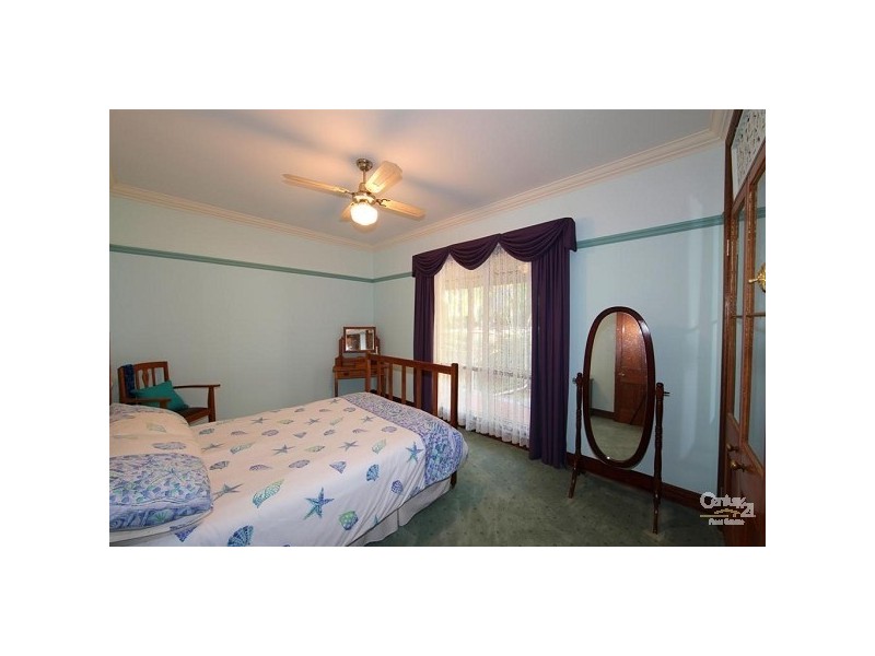 16 Finemore Crescent, Bundaberg East QLD 4670