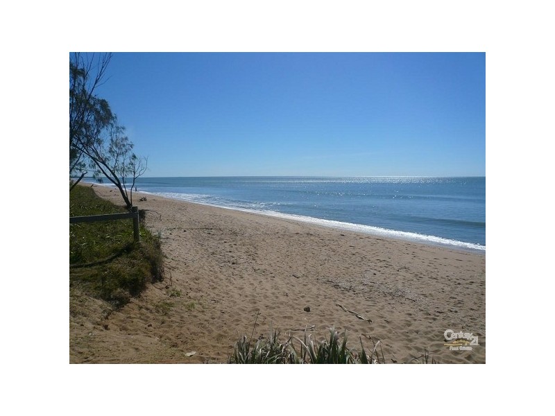 19 Poinciana Court, Moore Park Beach QLD 4670