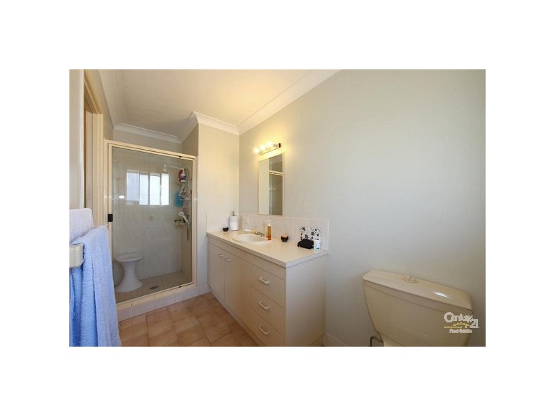 24 Crook Street, Kensington QLD 4670