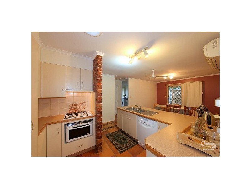 4 Cypress Street, Avoca QLD 4670