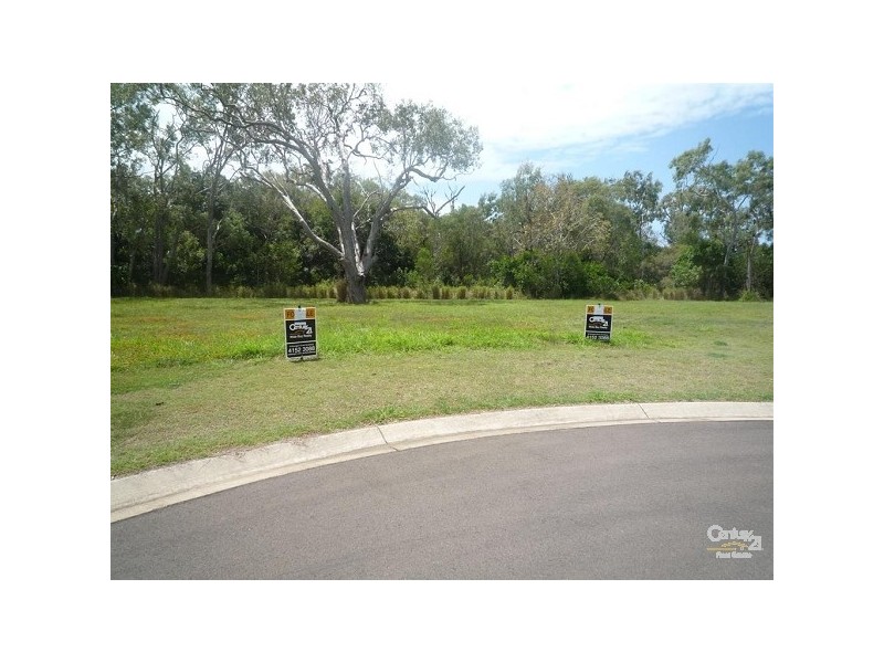 Moore Park Beach QLD 4670