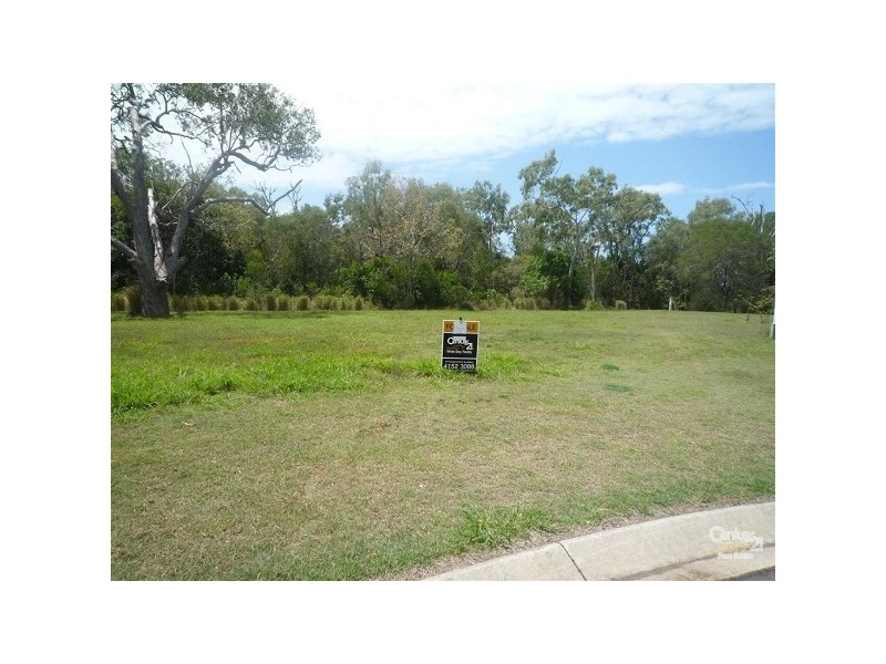 Moore Park Beach QLD 4670