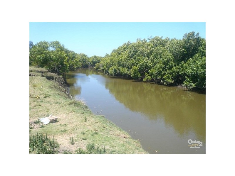 64 Palm Springs Drive, Calavos QLD 4670