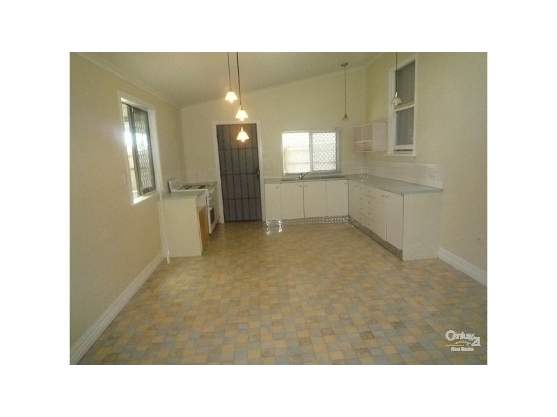 79 Steuart Street, Bundaberg North QLD 4670