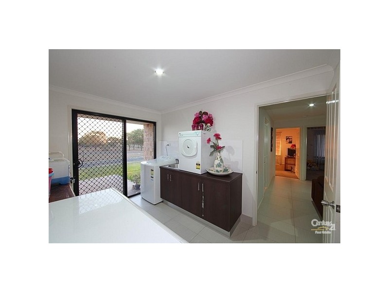 11 Black Beauty Court, Kensington QLD 4670