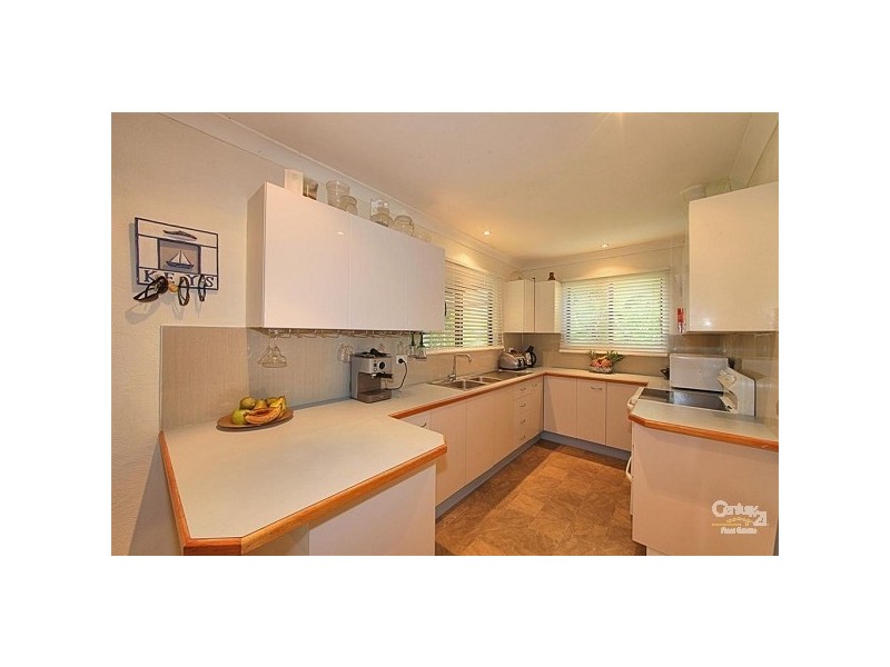 4 Natalie Street, Bargara QLD 4670