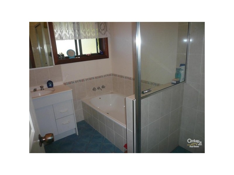 46 Park Estate Drive, Branyan QLD 4670