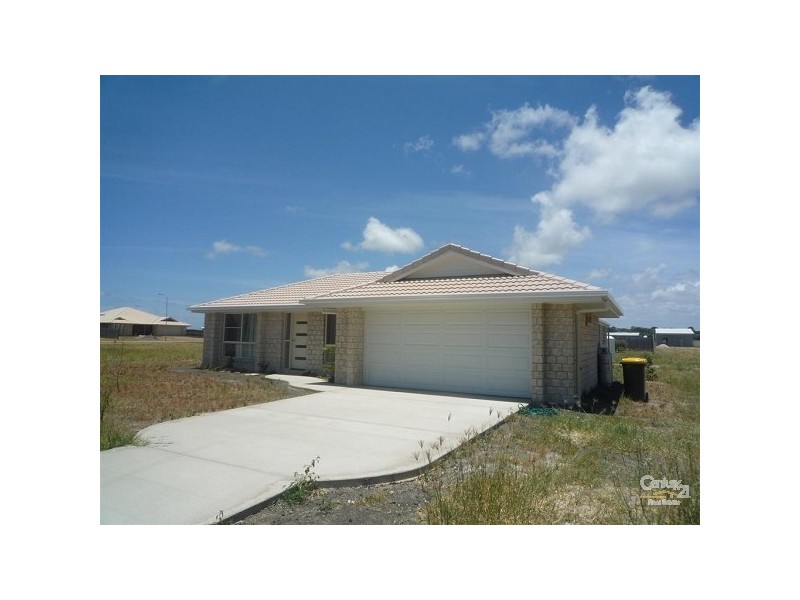 20 Avalon, Burnett Heads QLD 4670