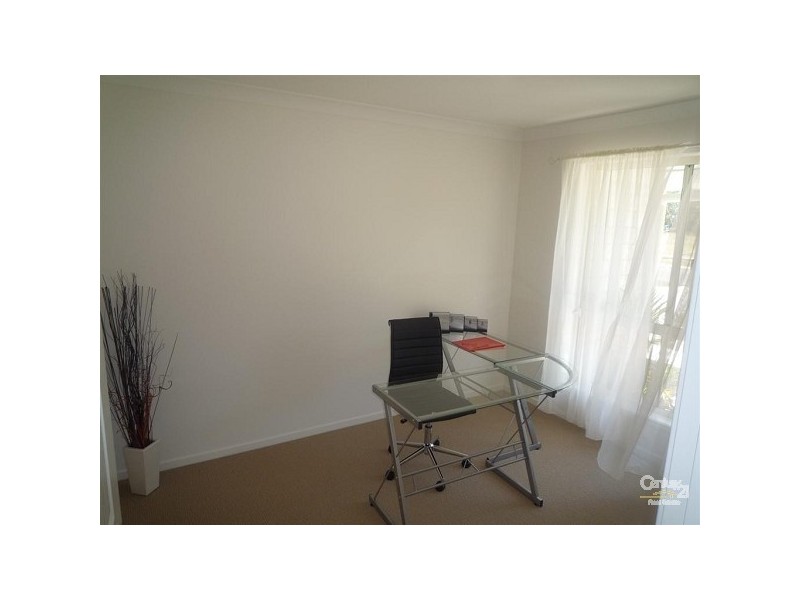 20 Avalon, Burnett Heads QLD 4670