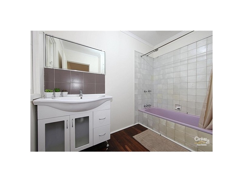 23 Baker Street, Kepnock QLD 4670