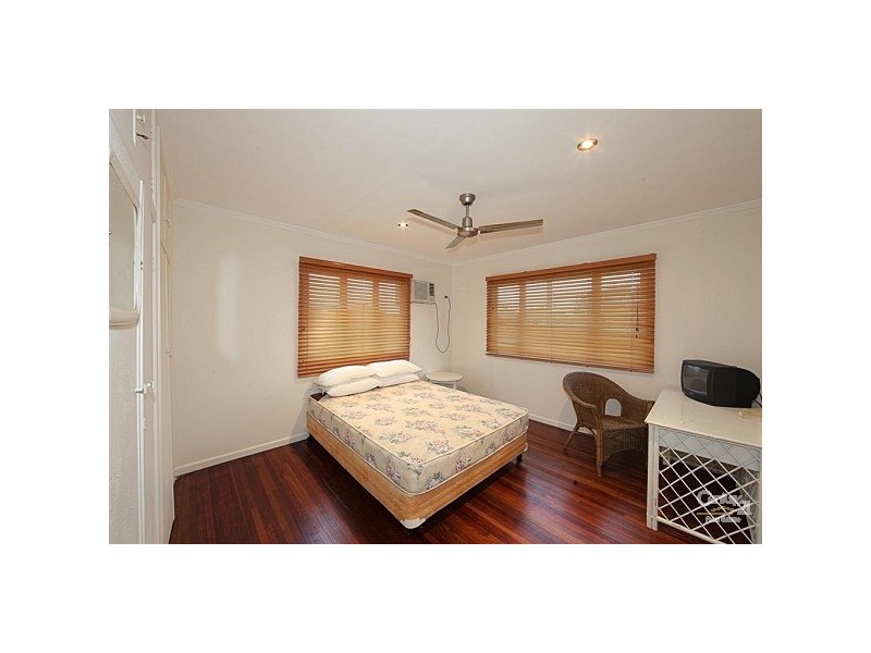 23 Baker Street, Kepnock QLD 4670