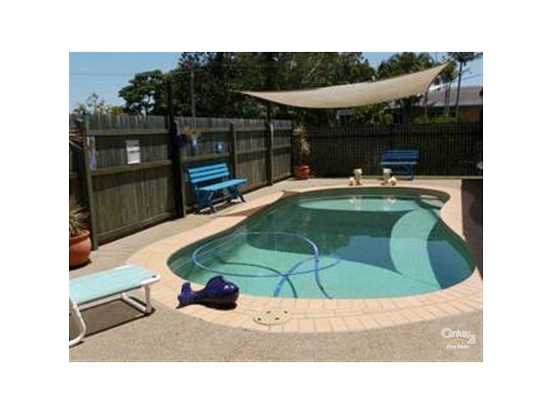 2 One Mile Road, Bundaberg North QLD 4670