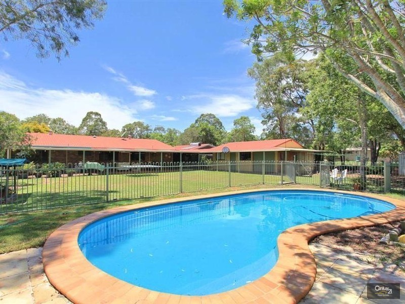 18 Wonderland Avenue, Branyan QLD 4670