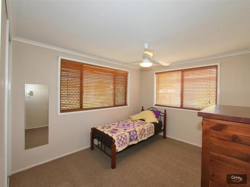 18 Wonderland Avenue, Branyan QLD 4670