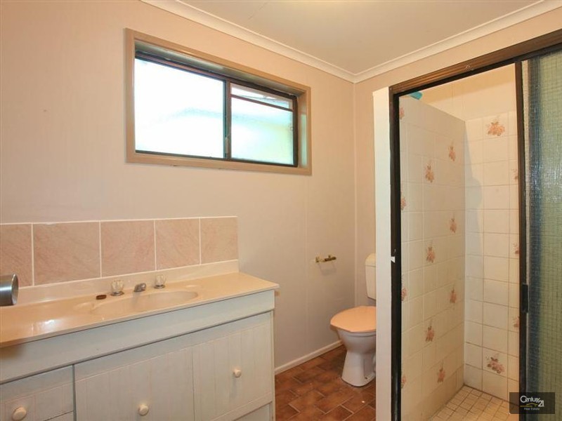 18 Wonderland Avenue, Branyan QLD 4670