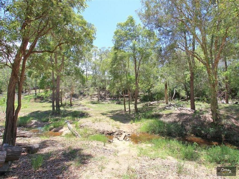 18 Wonderland Avenue, Branyan QLD 4670