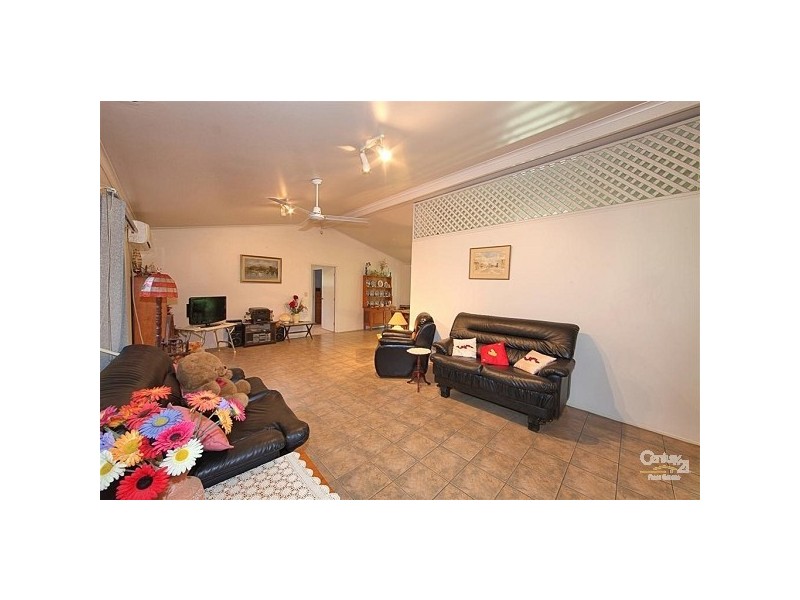 12 Currawong Road, Gooburrum QLD 4670