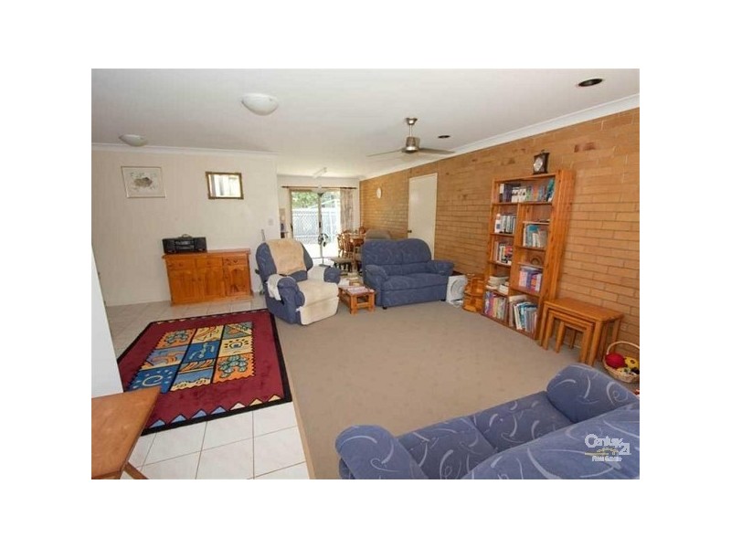 21 Kinghorn Street, Kalkie QLD 4670