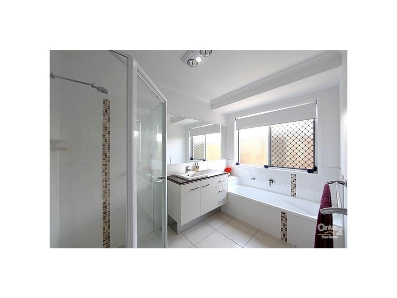 20 Longview Street, Ashfield QLD 4670