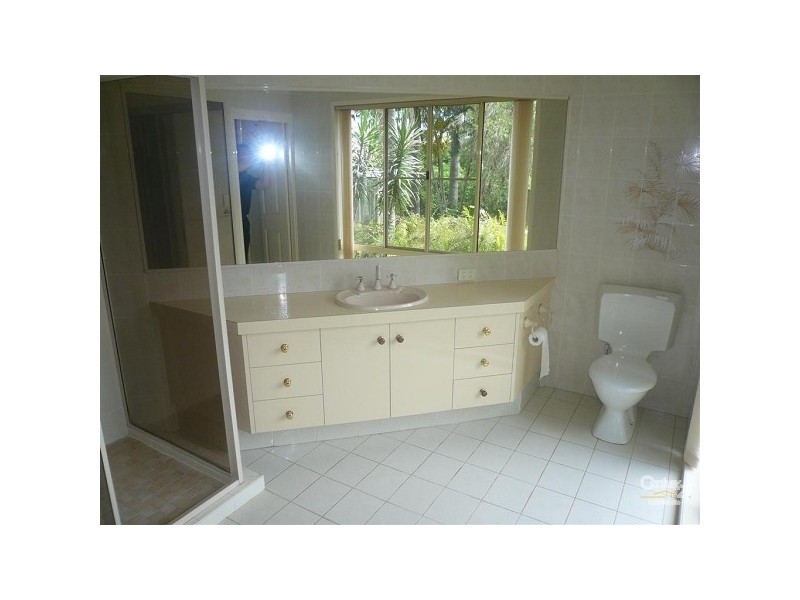 2 St Lucia Crescent, Avoca QLD 4670