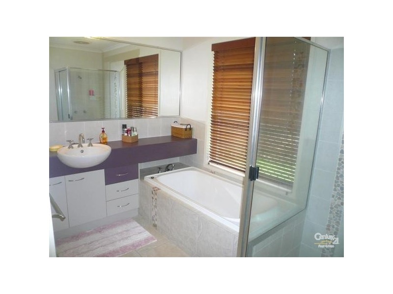 47 Chancellor Drive, Avenell Heights QLD 4670