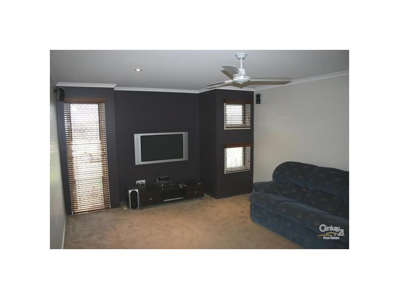 47 Chancellor Drive, Avenell Heights QLD 4670