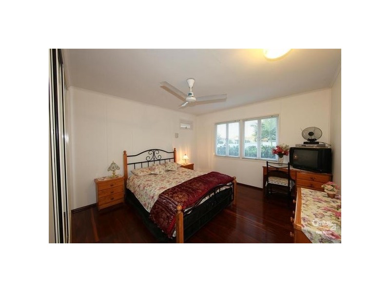 54 McNeilly Street, Svensson Heights QLD 4670