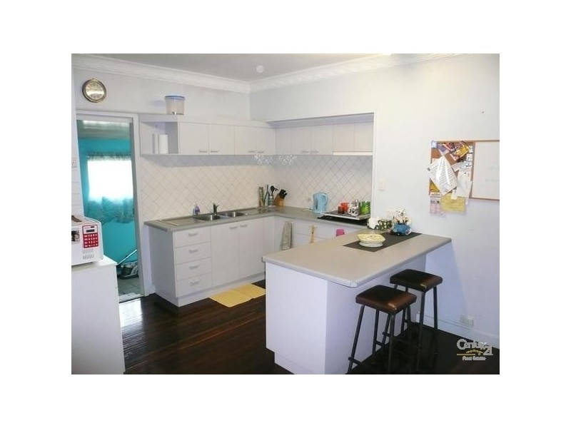 32 Morshead Street, Avenell Heights QLD 4670